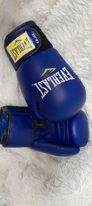 Боксёрские перчатки