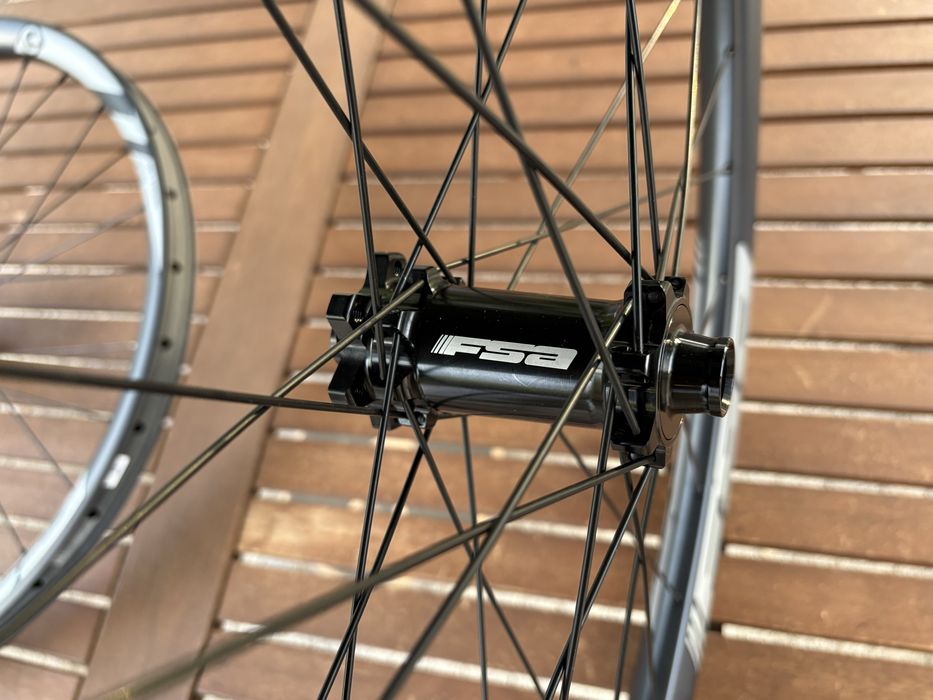 FSA i29 Carbon нов Wheelset MTB