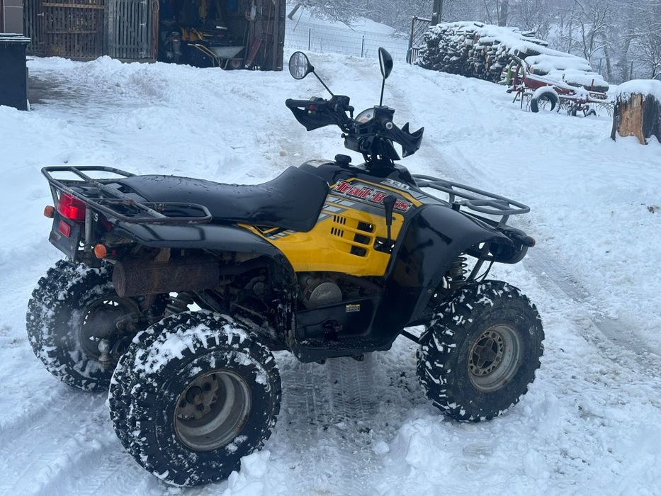 Vând atv polaris 330cc