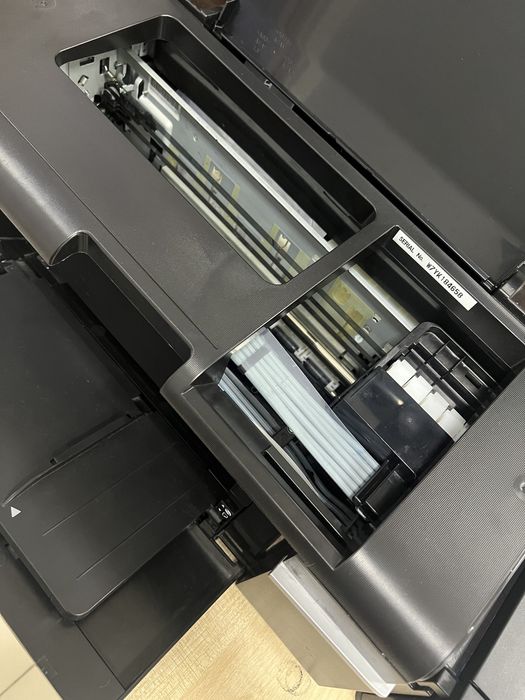 Epson l805 6ти цветный принтер