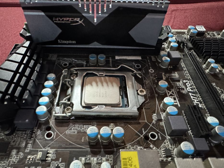 Kit PC Intel i5-3470 + ASRock ZH77 Pro3 + 4GB RAM Kingston HyperX