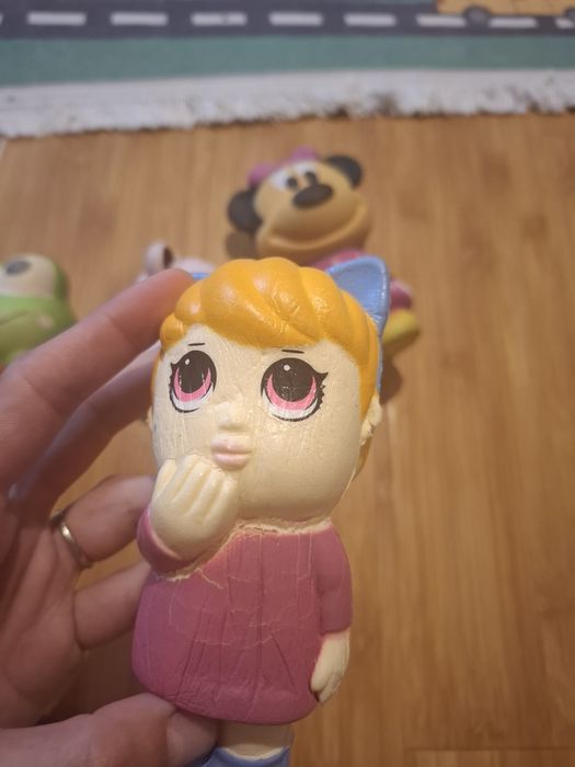 Jucării squishy cu revenire lentă