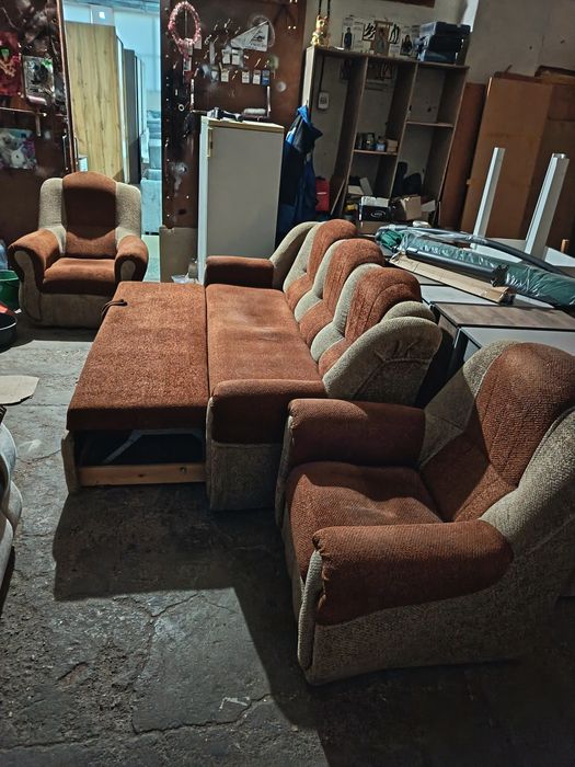 Диван и два кресла