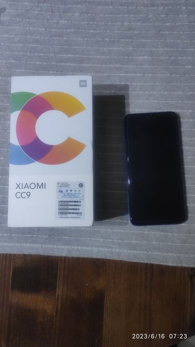 Телефон Xiaomi CC9