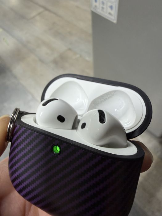Airpods 4 ANC