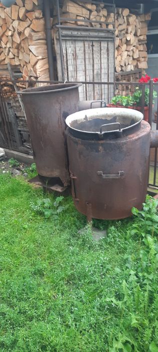 Cazan fonta de 60l cu focar