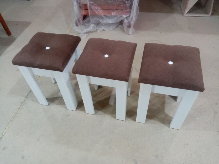 Продам новые кухонные табуретки!