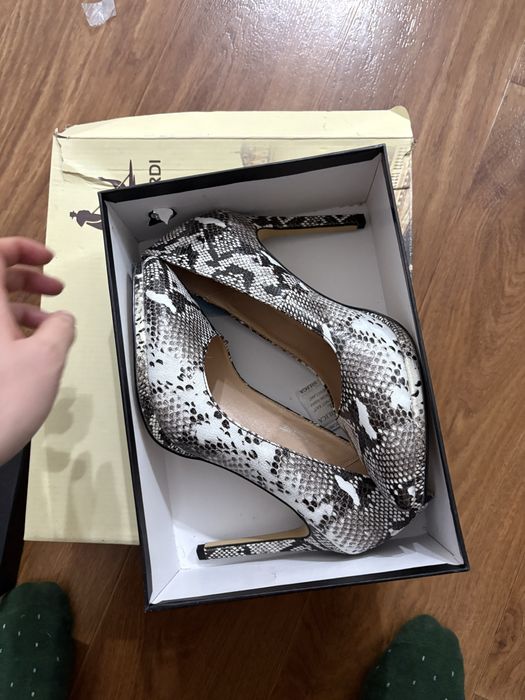 Аяқ киімдео, обуви