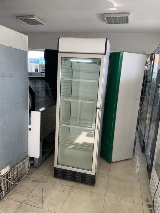 Хладилна витрина 60/190см