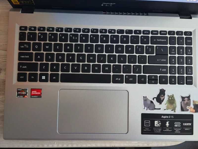 Laptop Acer Aspire 3 (15.6" Full HD) - AMD Ryzen 5 7520U, 16GB RAM, 512GB SSD, Windows 11 Pro