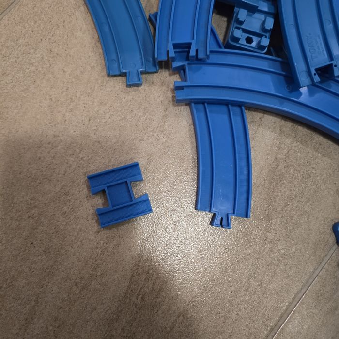 Релси за влакче "Томас и приятели"/Thomas and friends. 119 бройки.