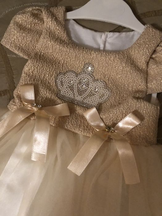 Платья на девочку фирменные