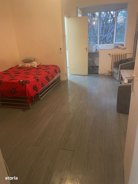 Garsonieră in bloc stradal Lucretiu patrascanu metrou 3 minute
