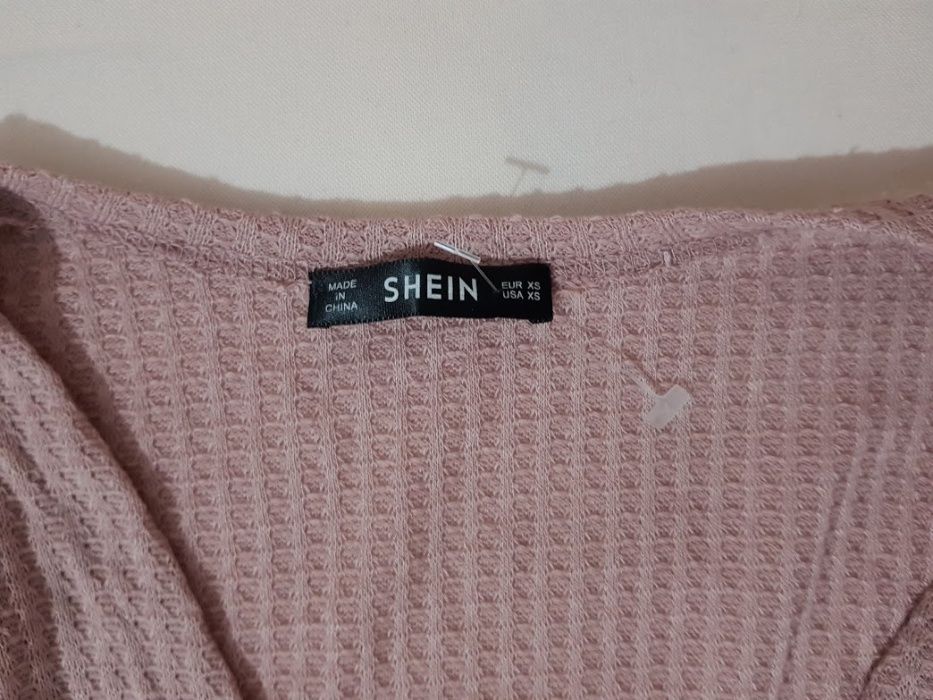 Cardigan Shein,marimea XS/S,maneci bufante,nou fara eticheta