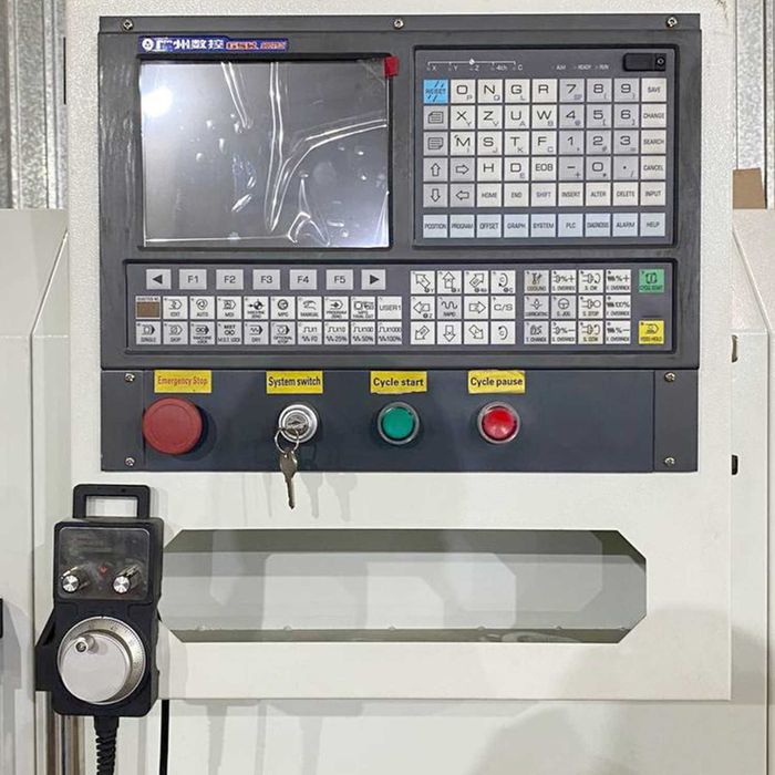 Станок токарный CK6140 с ЧПУ