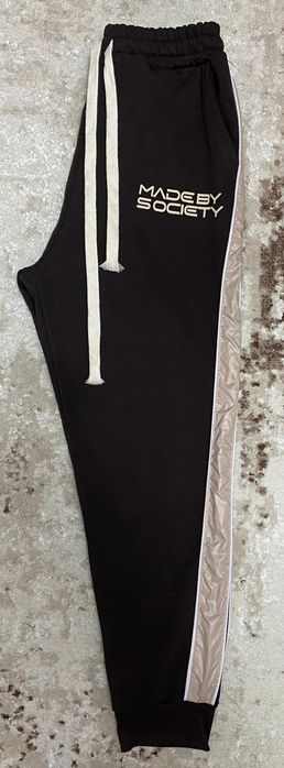 Vând compleu nou de bărbați Made by Society