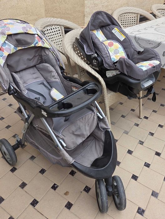 Детская коляска в комплекте с авто креслом