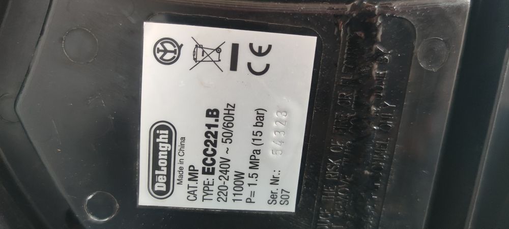 De vînzare Cafetiera DeLonghi