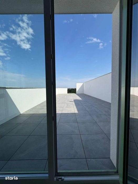Terasa 70 mp, bloc lux cu lift! Dormitor cu dressing 21 mp! Finalizat — fotografia 1