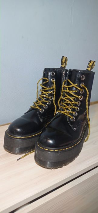 Bocanci Dr. Martens