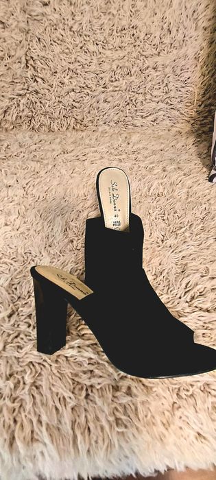 Обувки на символични цени/естествена кожа/