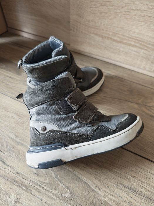 Продавам детски боти Lasocki