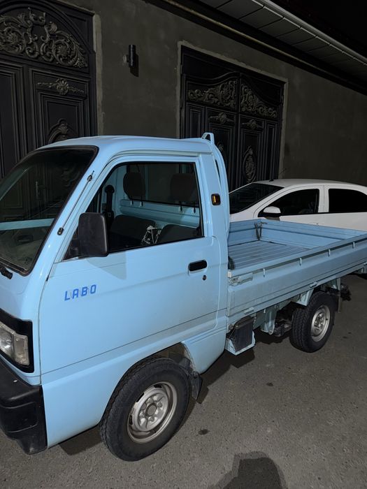 Автомобиль Labo.