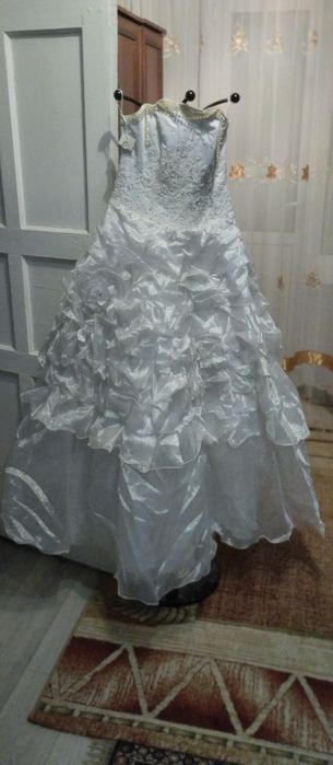 Свадебные платья