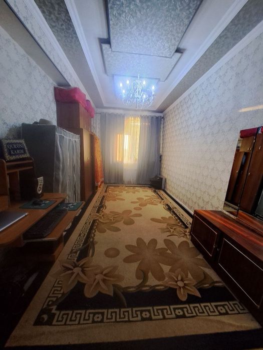 Навоий шахрида 3 хоналик ( 115 кв.м.)  квартира сотувда