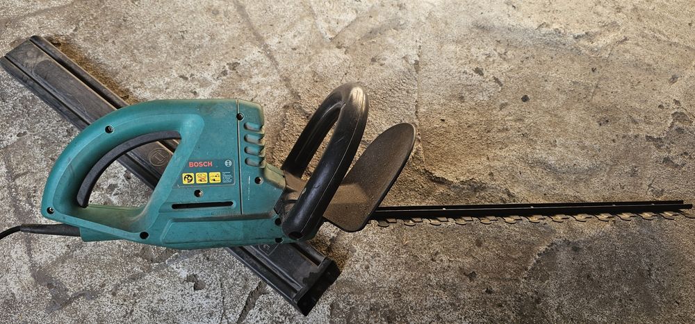 Храсторез Bosch ahs48