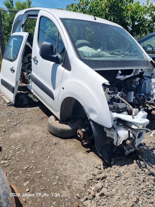 Dezmembram Citroen Berlingo 2011