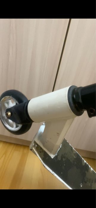 Трюковой самокат.