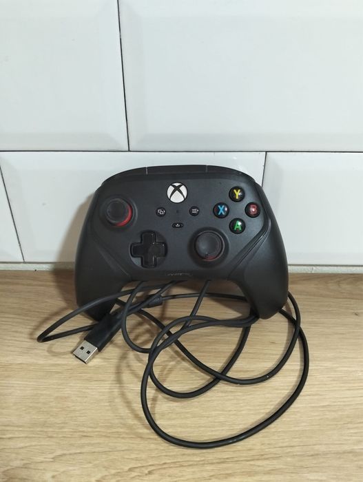 Vând Xbox One S 1TB – 500 lei