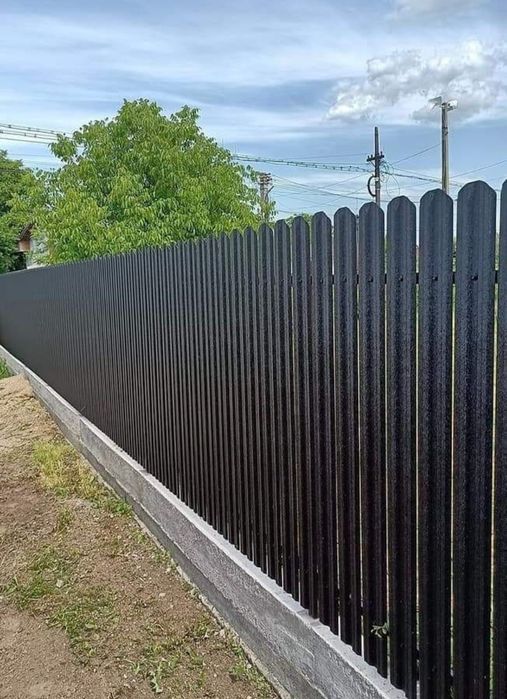 Garduri la comanda clientului se poate face cu materiale mele sau al c