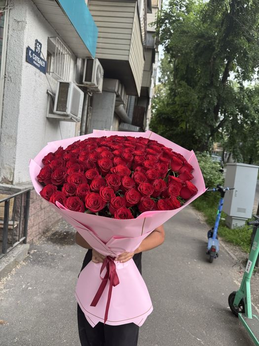 Красные розы по акции