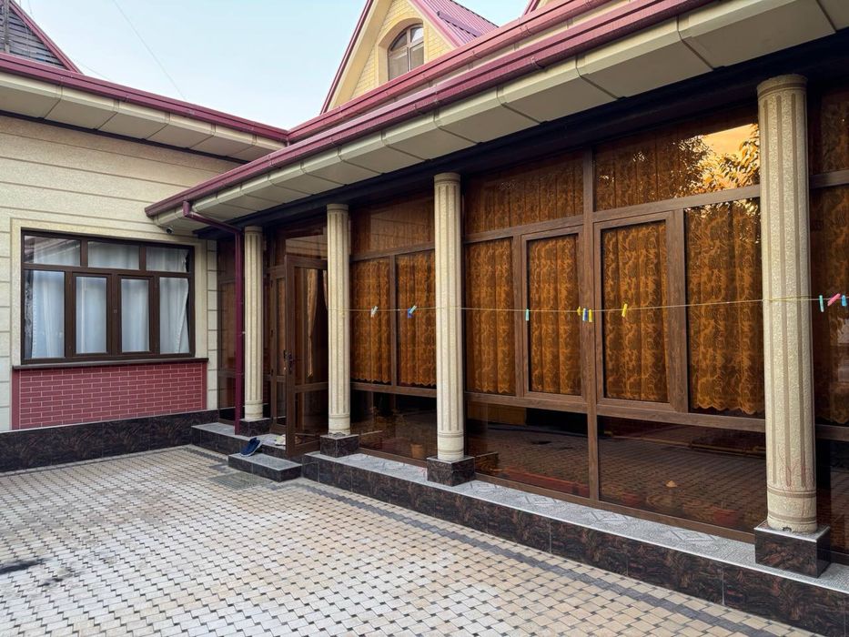 Яшнабад ул Чинор 6 соток 2х этажный евро дом узб стиле