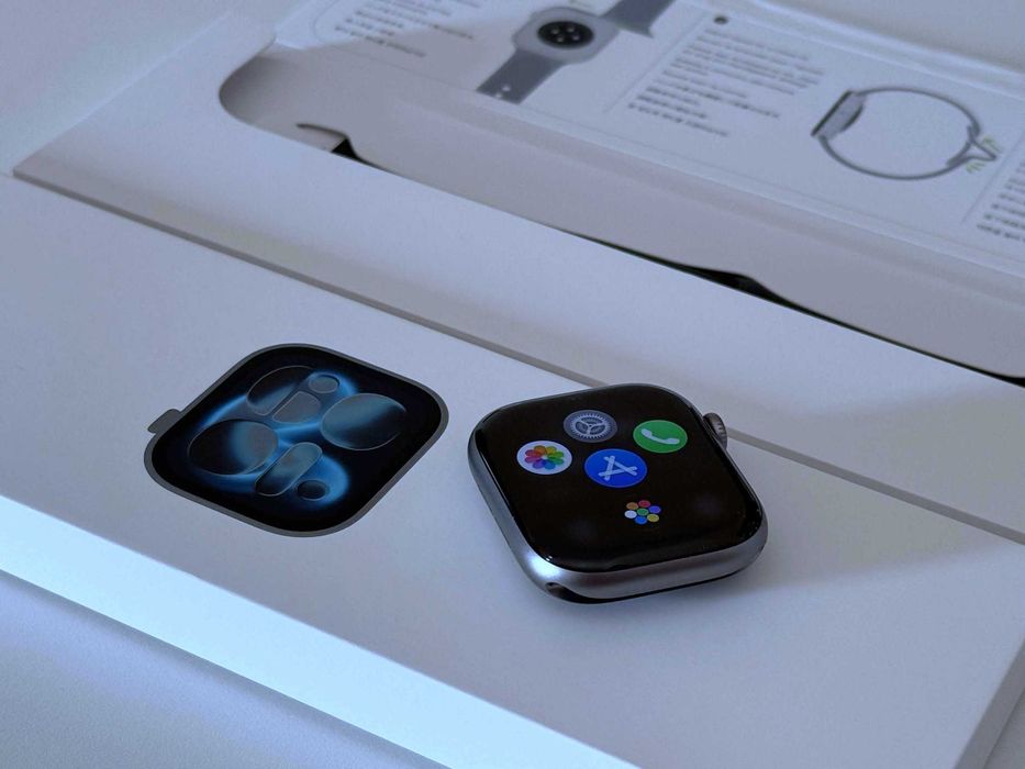 Бартер! НОВ! Apple Watch Series 11 46mm Space Gray (Сив) 100% Батерия.