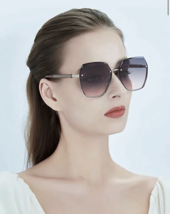 Очки солнцезащитные