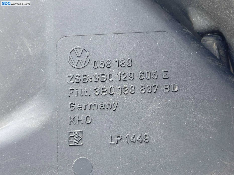 Carcasa Filtru Aer Volkswagen Passat B5.5 2.0 ALT 2001 - 2005 Cod 3B0129605E 3B0133837BD [C6085]