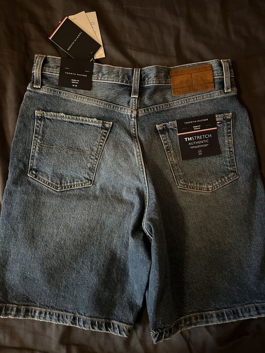 Мъжки бермуди / дънки / къси Tommy Hilfiger