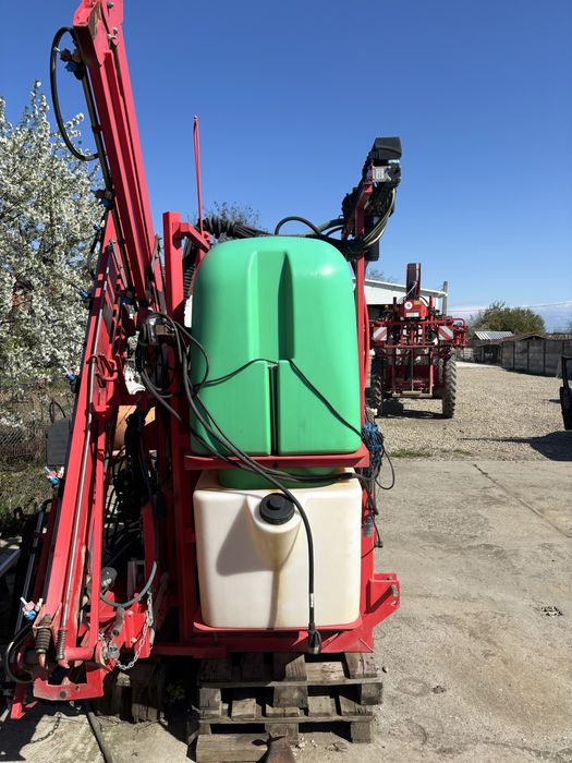 Aparat erbicidat purtat  Bontida