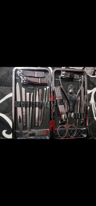 Комплект за маникюр/педикюр