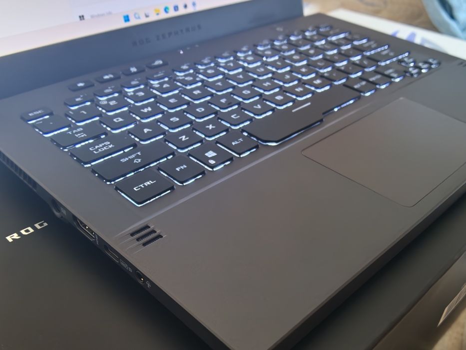 ROG Zephyrus G14 AniMe Matrix- Ryzen 7, RTX 3060, 40GB Ram, 2TB SSD - Ca nou!