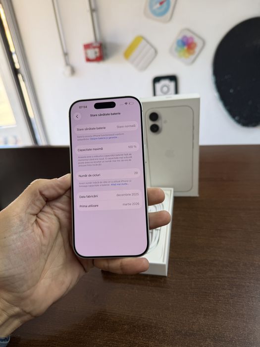 Vand Iphone 17 256Gb White full box