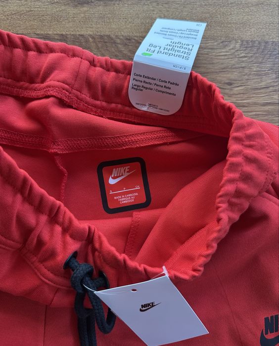 Мъжки,памучни,червени къси панталонки Nike с активен преден джоб