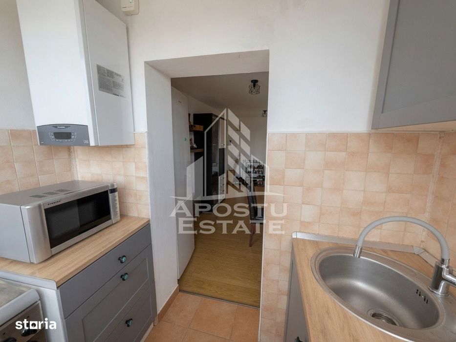 Apartament cu 2 camere decomandat spre vanzare, Timisoara zona Lipovei