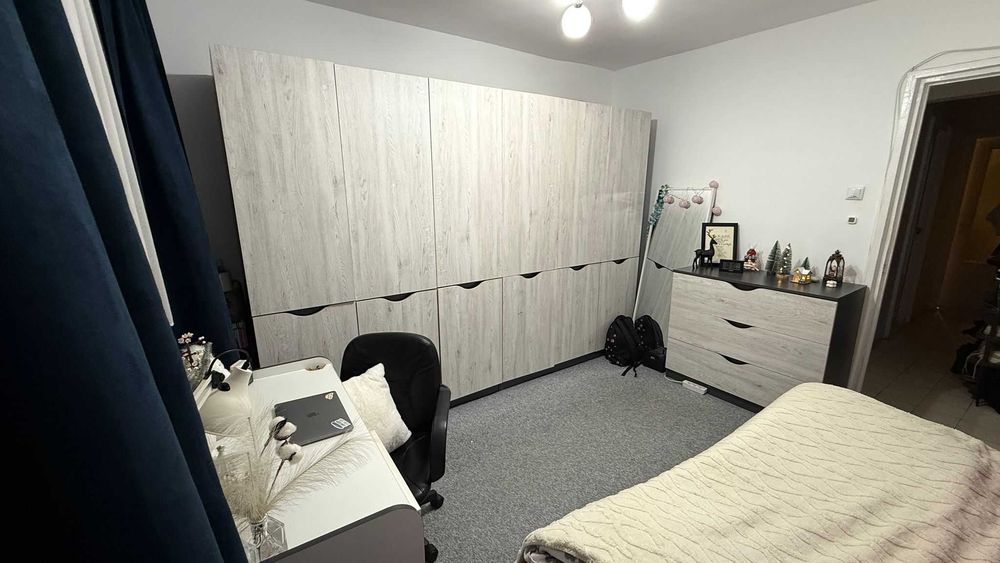 Schimb apartament 3 camere decomandat cu casa plus diferenta