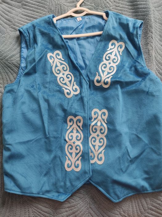 Костюм мальчикам 2500