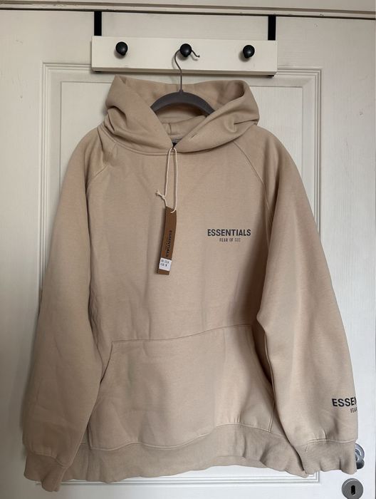 Суичър L Essential НОВ