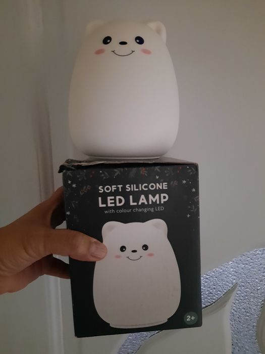 Lampa cu led de veghe